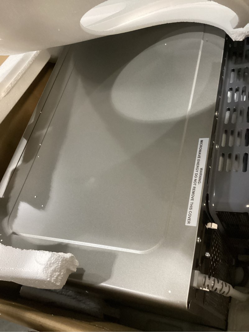 Condition photo showing Good Condition for Breville BMO870BSS Combi Wave 3-in-1 Microwave, Air Fryer and Convection Oven, Brushed Stainless Steel