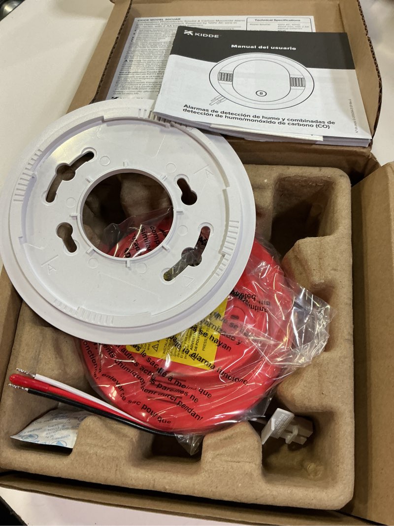 Condition photo showing Good Condition for kidde smoke and carbon monoxide detector, hardwired with aa battery backup, led status lights, interconnected, 85 db alarm, 5 inches, 30cuar, 1 pack 1 pack 10th edition