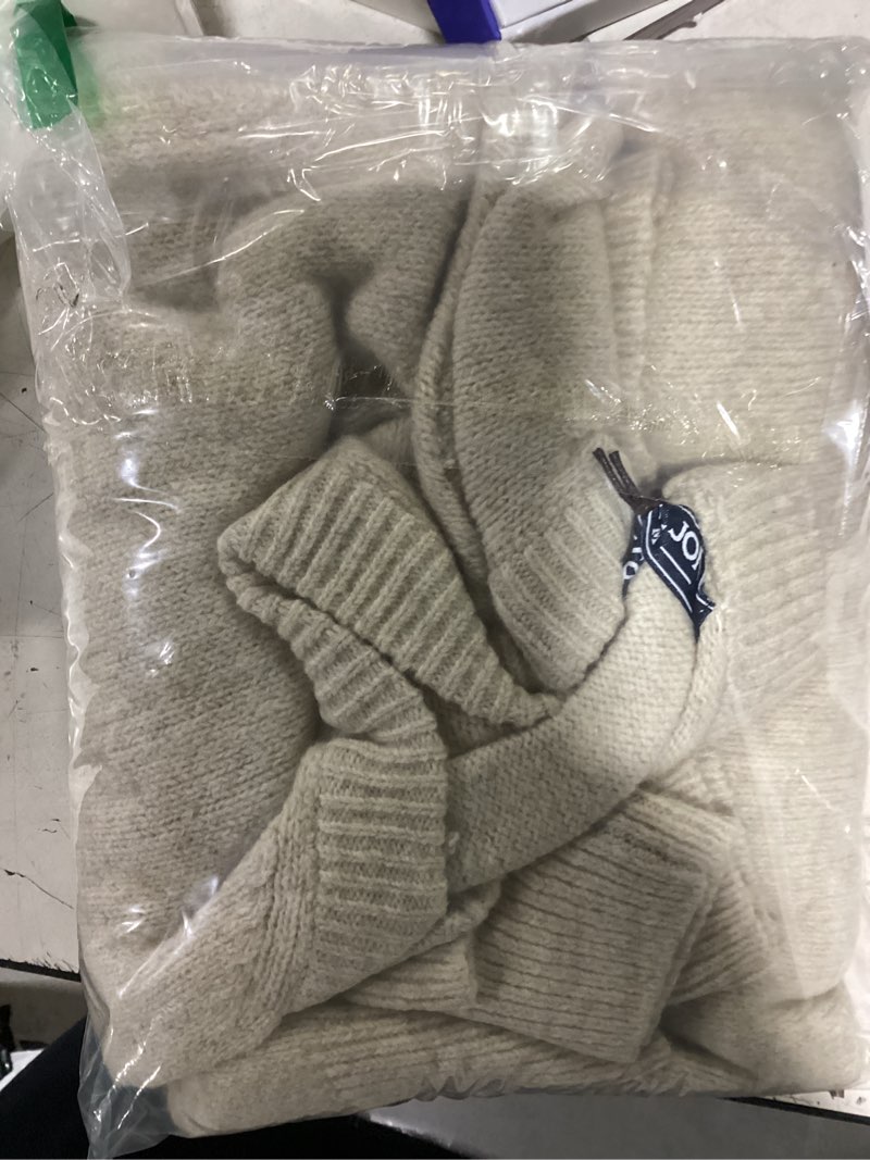 Condition photo showing As Is for pj paul jones mens v neck pullover lightweight wool blend long sleeve knit sweater apricot medium
