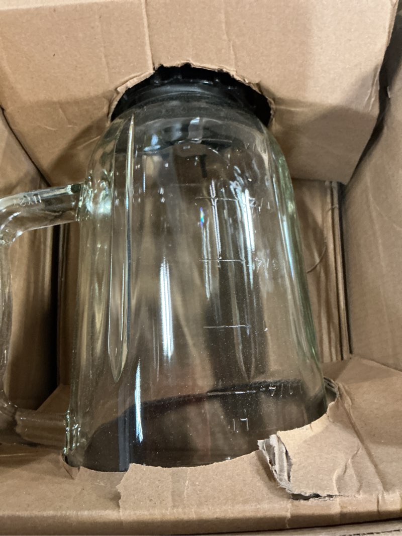 Condition photo showing As Is for black+decker countertop blender with 6-cup glass jar, 10-speed settings, black, bl2010bg