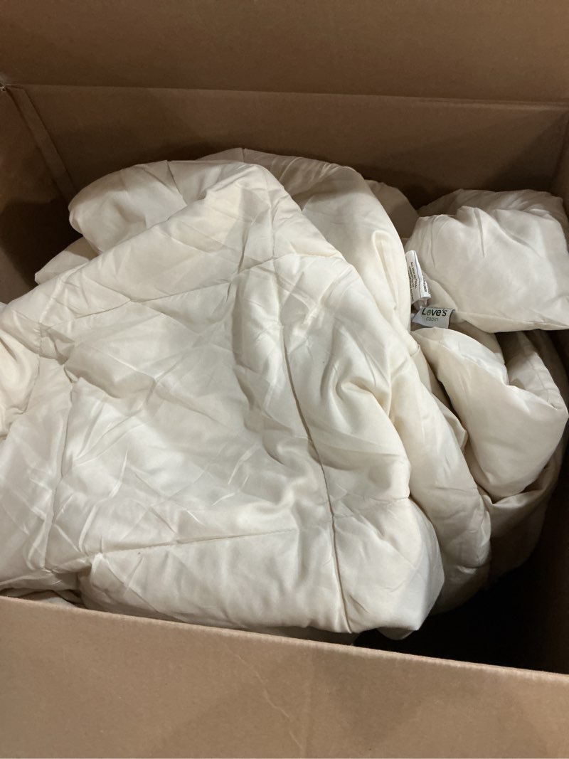 Condition photo showing As Is for love's cabin queen comforter set beige, 7 pieces queen bed in a bag, all season bedding sets with 1 comforter, 1 flat sheet, 1 fitted sheet, 2 pillowcase and 2 pillow sham | soft, breathable, lightweight, comfortable queen beige