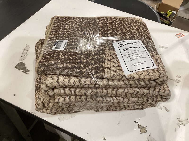 Condition photo showing Good Condition for gaomon braided rug 6x9 washable rug boho braided print accent vintage living room rugs low pile non slip indoor carpet non-shedding aesthetic foldable rugs for bedroom farmhouse office nursery camel 6' x 9' (rectangular) camel
