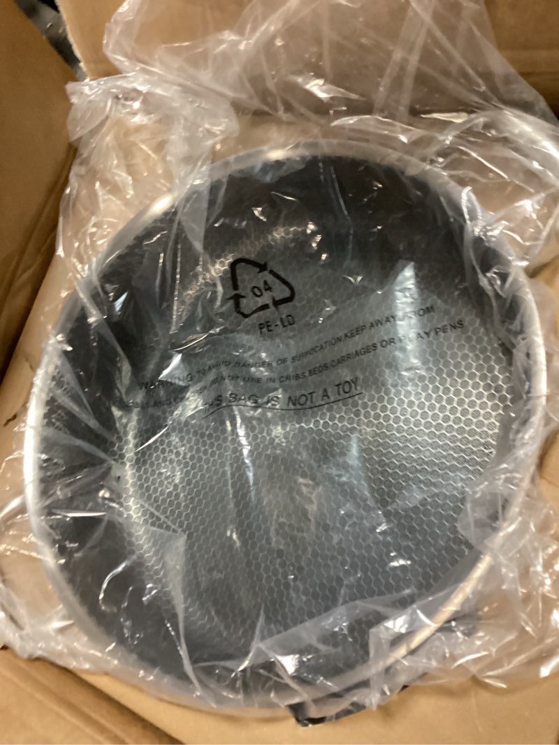 Condition photo showing Good Condition for MICHELANGELO Tri-ply Stainless Steel Saute Pan 6 Quart, Deep Frying Pan with Lid, 18/10 Large Saute Pan with Nonstick Honeycomb Interior, Induction Compatible & Oven Safe - 12.5 Inch 6QT with Double Handles