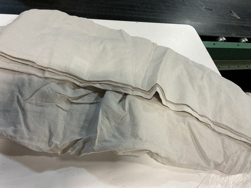 Condition photo showing Good Condition for european linen fitted sheet set, king sand