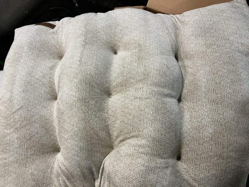Condition photo showing Good Condition for vibrant life medium dog bed, plush pillow bed for medium breeds, medium, 36\" x 26\", tan