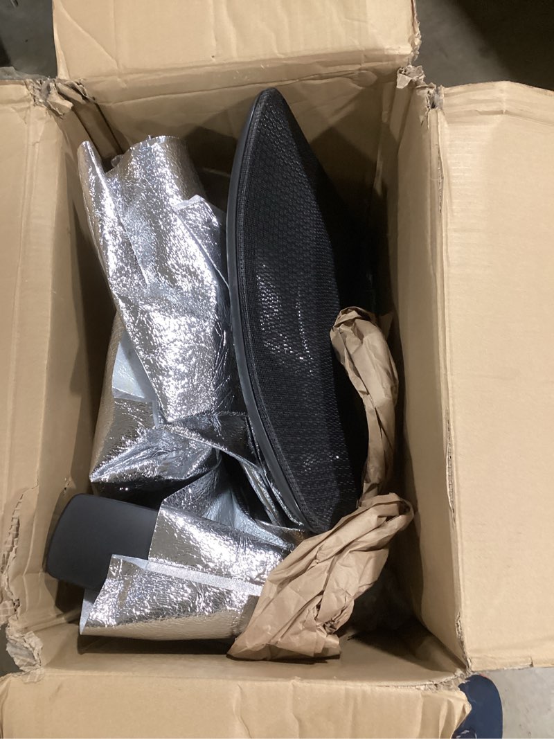 Condition photo showing Good Condition for GABRYLLY Ergonomic Office Chair with Adjustable Lumbar Support, 3D Armrests & Headrest, 135° Reclining Chair with Footrest & Large Steel Base,300LBS Swivel Desk Chair(GYMN01) Black high back with footrest