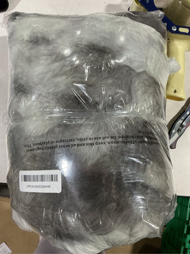 Condition photo showing New/Like New for Faux Fur Throw Blanket for Couch, 1000 GSM Cozy Fuzzy Fluffy Soft Plush Thick Bubble Sherpa Blanket for Sofa Bedroom Living Room, Mothers Day Birthday Gifts for Women Home Decor Light Gray-zr 50*60