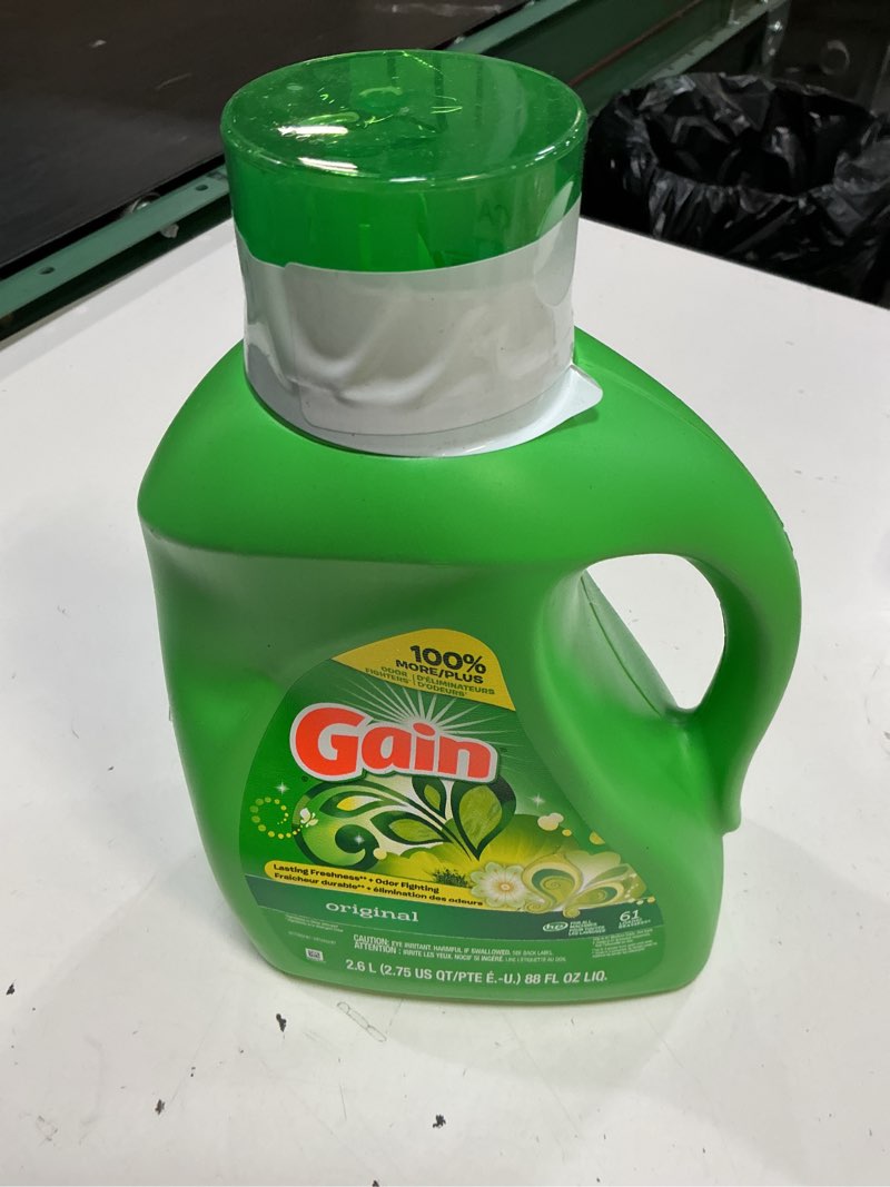 Condition photo showing New/Like New for gain liquid laundry detergent with odor defense, original scent, laundry soap for he washing machines, 81 fl oz, 61 loads (packaging may vary) 81 fl oz (pack of 1)