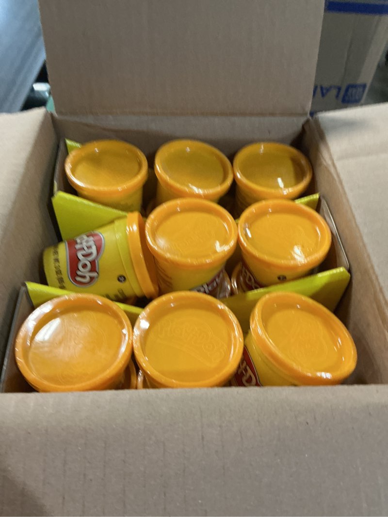 Condition photo showing Good Condition for play-doh hasbro a2003908 36 pots compound net wt. 3 02 65 g)