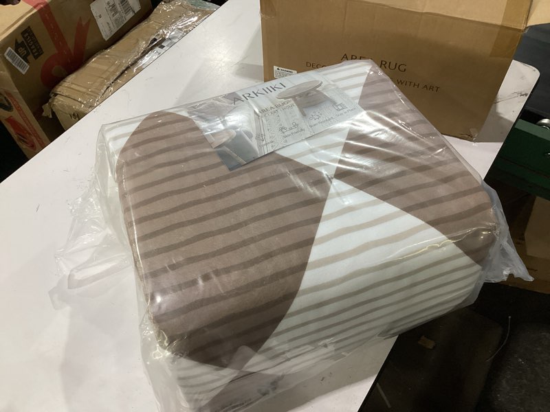 Condition photo showing New/Like New for 8x10 washable checkered rugs for bedroom, brown and white area rug for living room, geometric faux wool carpet for kids, girls, boys playroom, dorm, nursery, dining room, kitchen, non slip brown/white 8' x 10' (rectangular)