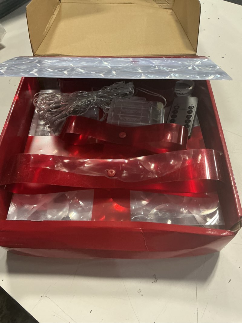 Condition photo showing Good Condition for Christmas Lighted Gift Boxes 3 Pack Pre-Lit Present Boxes Set Xmas Decor for Christmas Tree Skirt Indoor Outdoor Christmas Porch Decorations and Holiday Yard Display (3D)