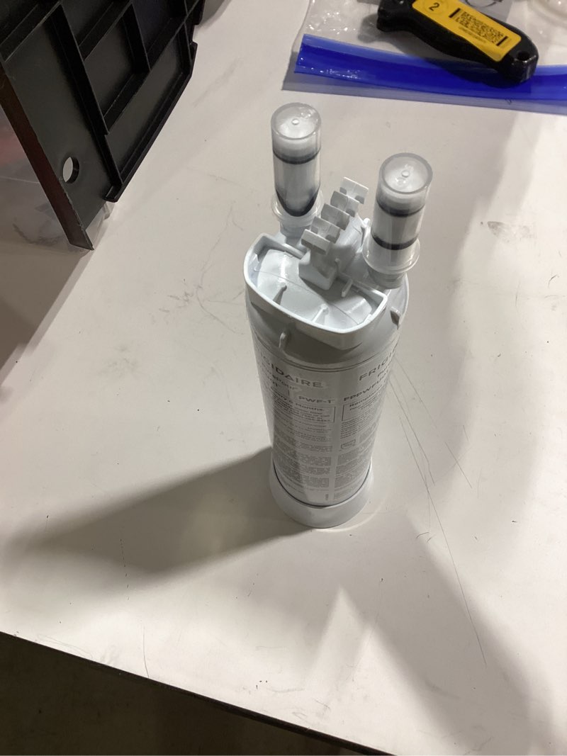 Condition photo showing Good Condition for frigidaire push-in refrigerator water filter fppwfu01 purepour