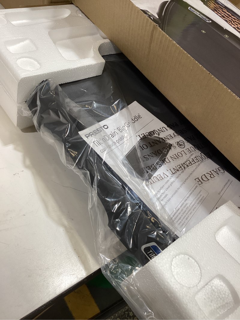 Condition photo showing Good Condition for presto 07046 cool touch tilt n drain electric griddle