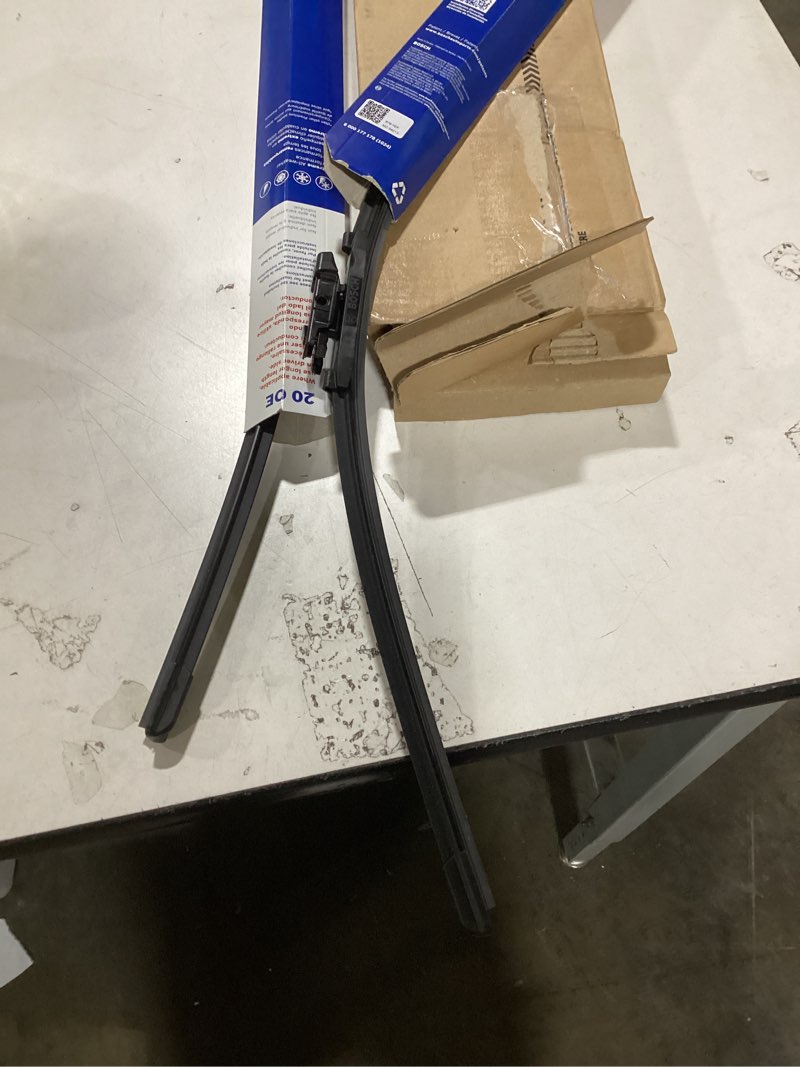 Condition photo showing New/Like New for BOSCH 24OE20OE ICON Beam Wiper Blades - Driver and Passenger Side - Set of 2 Blades (24OE & 20OE) Front (24OE & 20OE) ICON Combo Pack (Front)