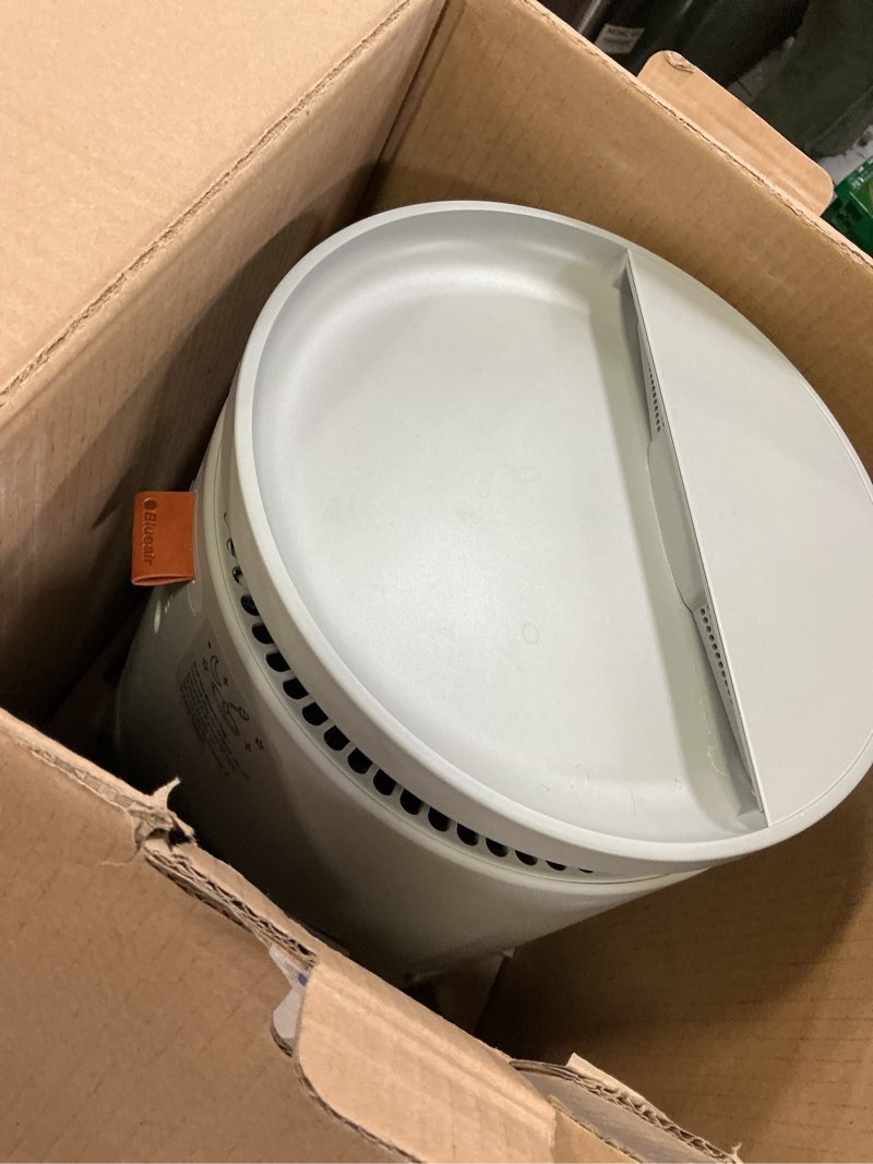 Condition photo showing Good Condition for BLUEAIR Room Humidifier - DreamWell - 48Hr Top-Fill Mist-Free InvisibleMist Technology Aroma Stone for Essential Oils and Soothing Mood Lighting - Quiet Operation for Bedroom and Home Use, Grey