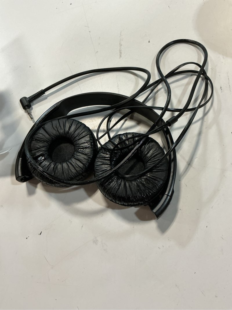 Condition photo showing Good Condition for zx series stereo headphones in black