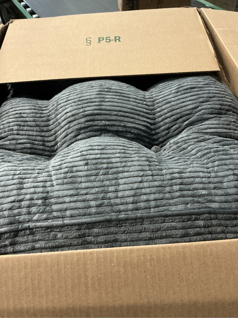 Condition photo showing Good Condition for Bedsure GentleSoft Fleece Blankets Queen Size Teal - Bed Blanket Soft Lightweight Plush Fuzzy Cozy Luxury Microfiber, 90x90 inches Teal Blue Queen (90" x 90")