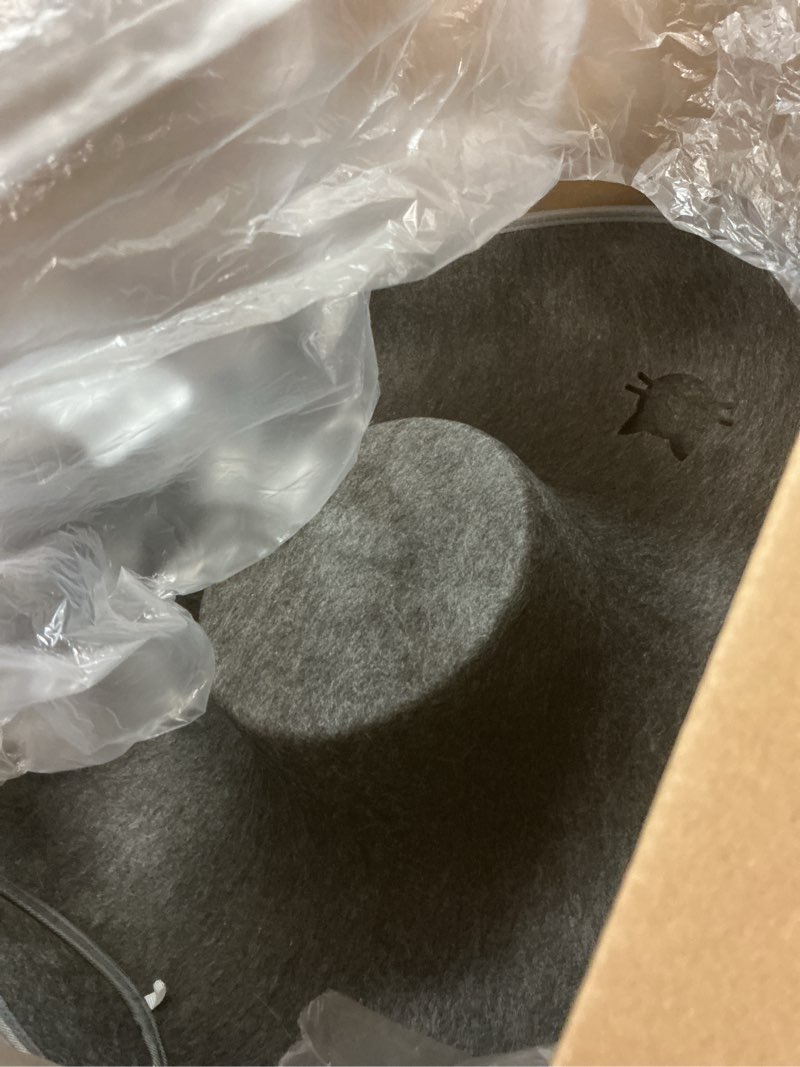 Condition photo showing Good Condition for meowmates peekaboo cat tunnel bed with hanging ball toy – large cat tunnels for indoor cats up to 30lbs – round cat's cave bed with scratch-resistant, easy to wash & cozy design (24x24x11) dark grey large