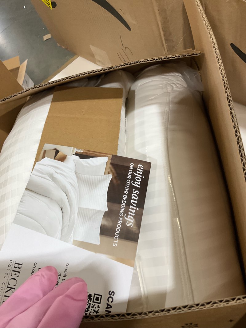 Condition photo showing item condition for Beckham Hotel Collection Bed Pillows Standard/Queen Size Set of 2 - Original Soft Down Alternative Pillow for Sleeping - Soft Support for Back, Stomach or Side Sleepers Queen / Standard White