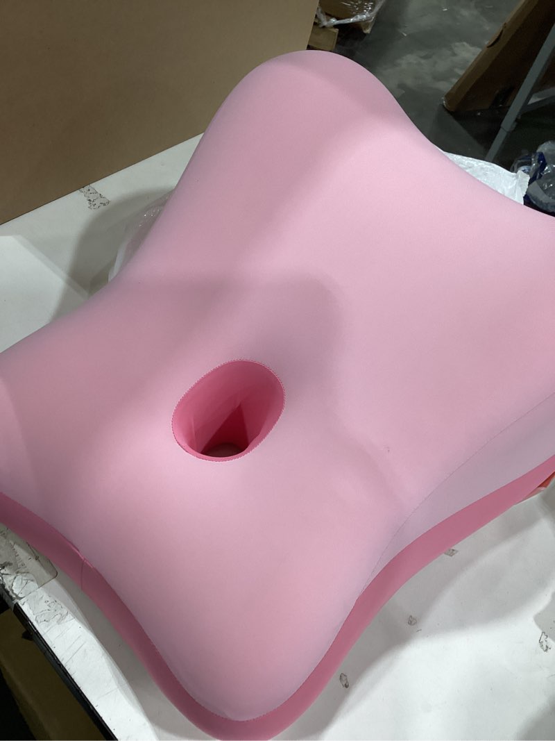 Condition photo showing Good Condition for core relief body pillow 