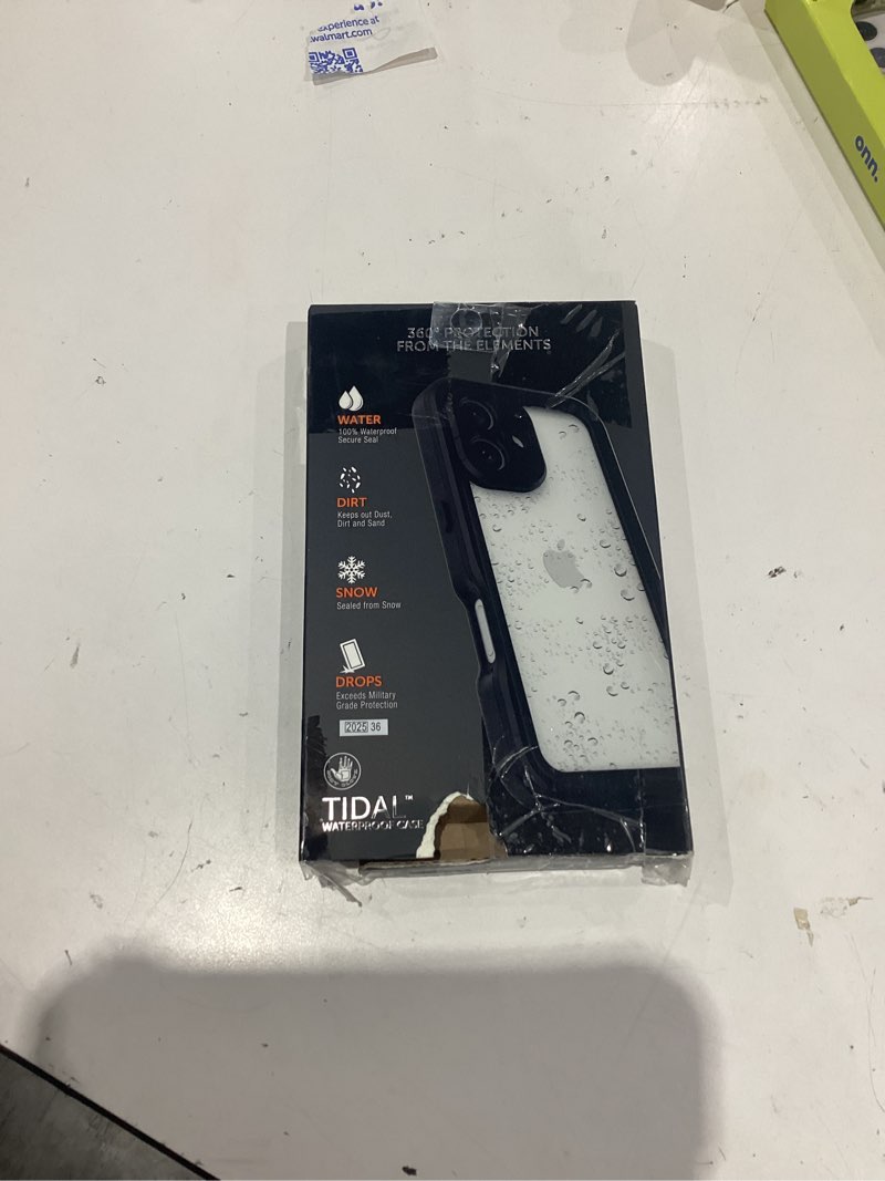 Condition photo showing Good Condition for body glove tidal waterproof case iphone 16 / black