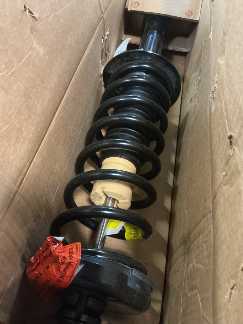 Condition photo showing Good Condition for monroe quick-strut 172563 suspension strut and coil spring assembly for honda accord