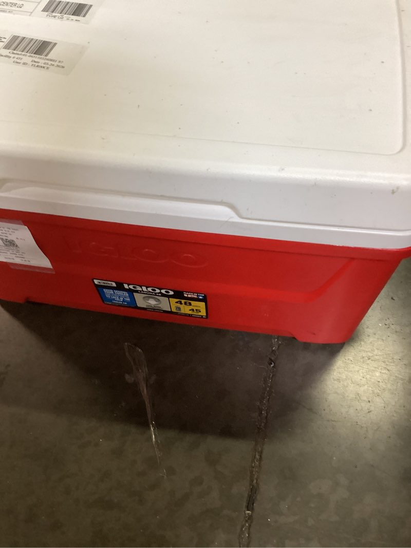 Condition photo showing Good Condition for igloo 48 qt laguna hard sided ice chest cooler, red