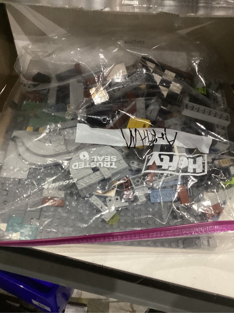 Condition photo showing Good Condition for lego dc batman arkham asylum building set for adults - home decor for bedroom, office, or book shelf - collectible for comic book & movie fans, ages 18+ - gift idea for birthdays - 76300