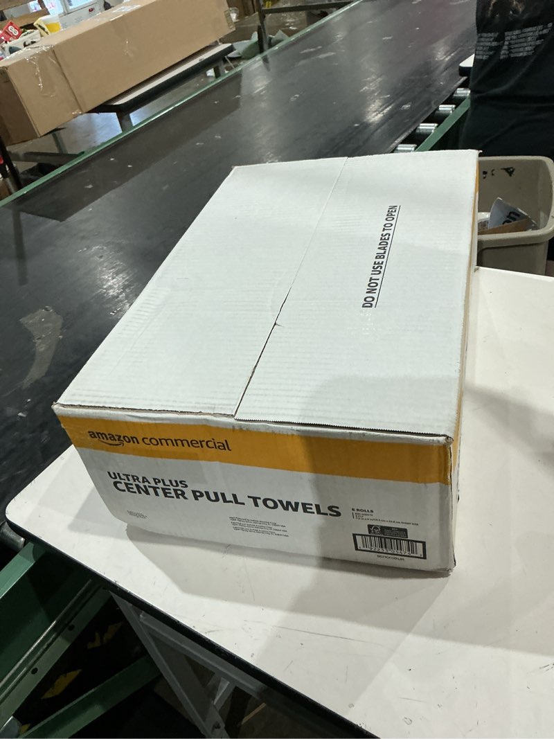 Condition photo showing New/Like New for amazoncommercial 2-ply soft, absorbent centerpull paper towels compatible with universal dispensers, fsc certified, 7.6 x 9 in, 6 rolls, 600 towels per roll
