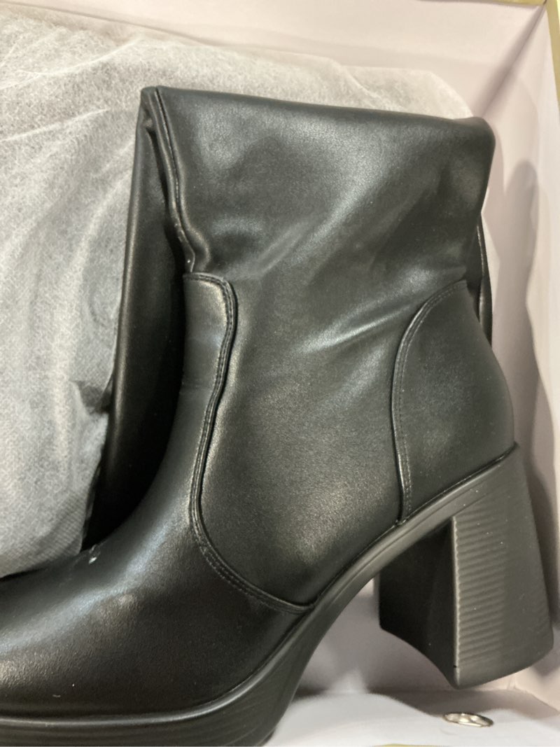 Condition photo showing New/Like New for SOVANYOU Black Leather Boots Platform Boots for Women Square Toe Chunky Block Heeled Boots Side Zip size 9.5 