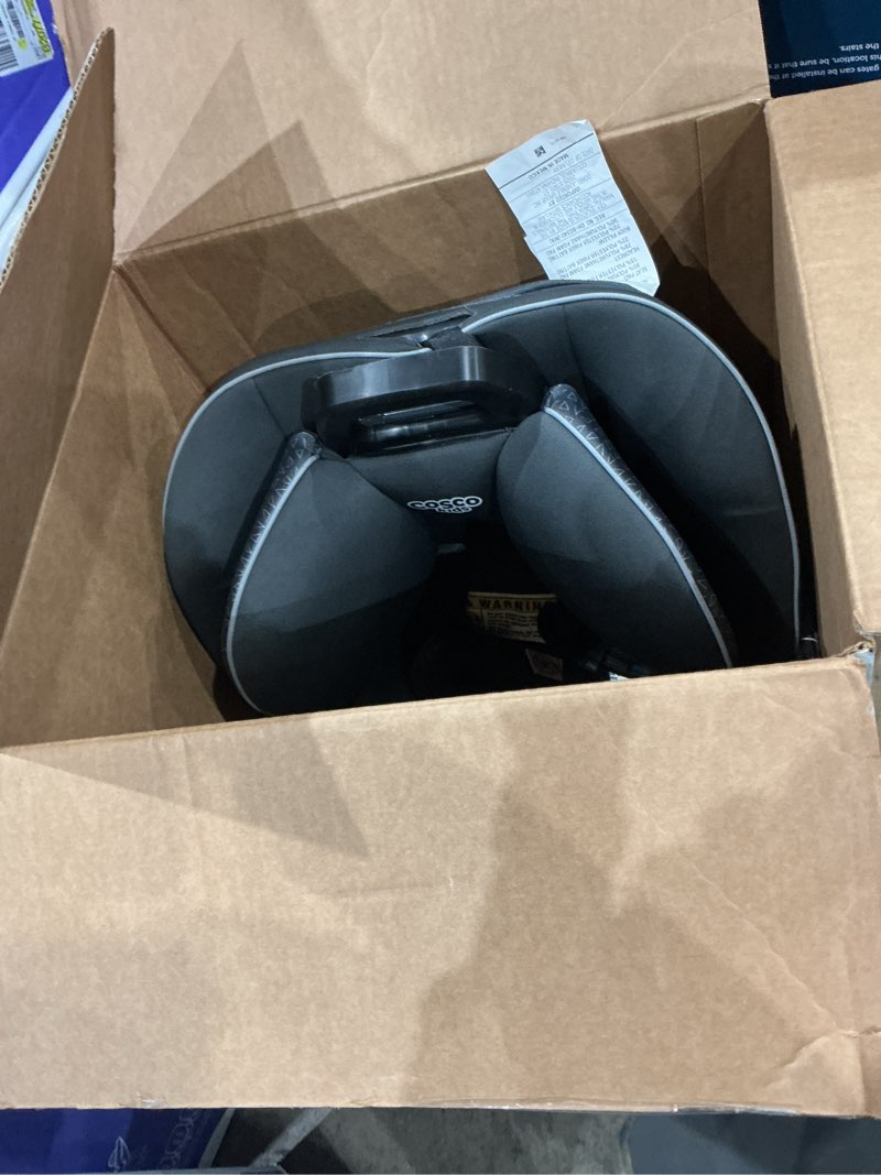 Condition photo showing Good Condition for easy elite slim all-in-one convertible car seat