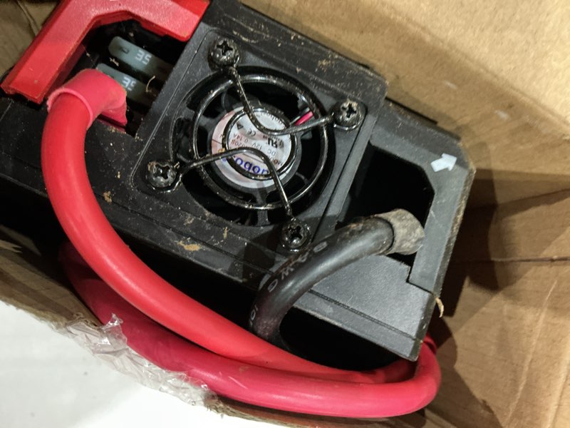 Condition photo showing Good Condition for everstart 750w inverter