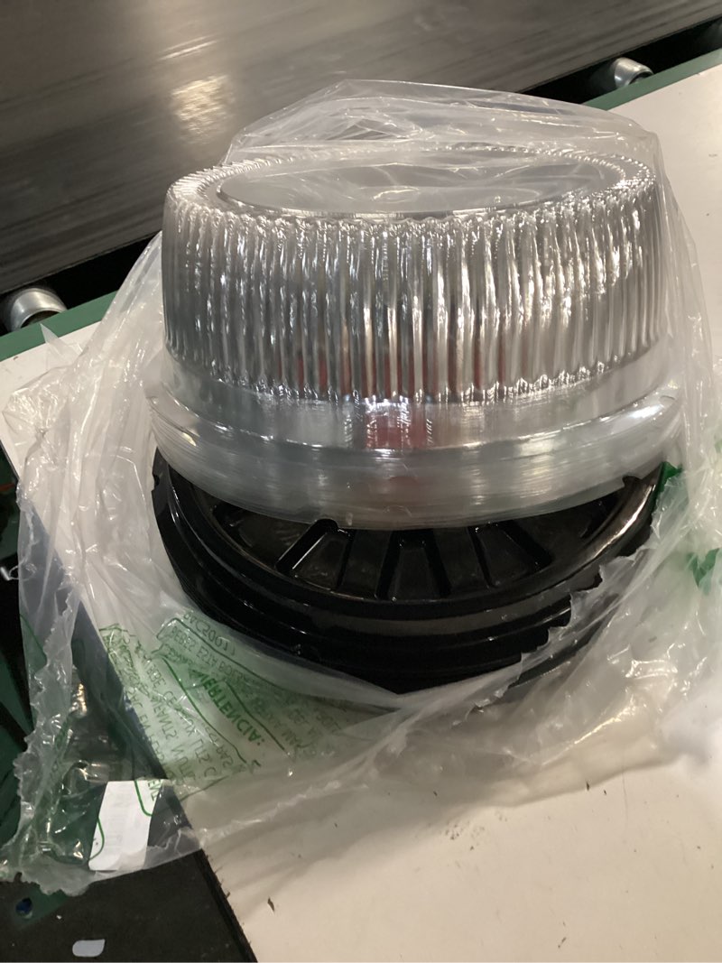 Condition photo showing Good Condition for thenshop 30 pcs 11 inch plastic disposable round cake containers with dome lids and black cakes boards clear cakes boxes for food transport mother's day wedding birthday party
