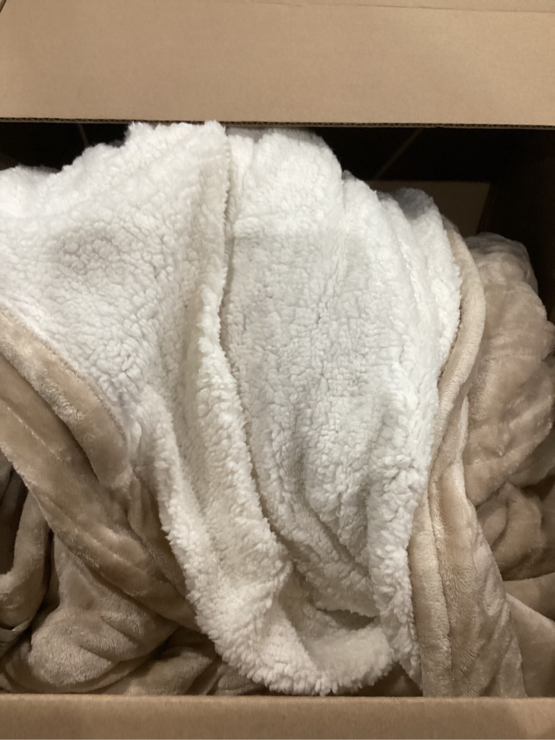 Condition photo showing As Is for Heated Blanket Electric Blanket King 100"x90" Heating Blanket with Dual Control 10 Heat Levels & 10 Hours Auto-Off Overheat Protection Cozy Soft Flannel King Size Blanket Fast Heating Machine Washable Linen King