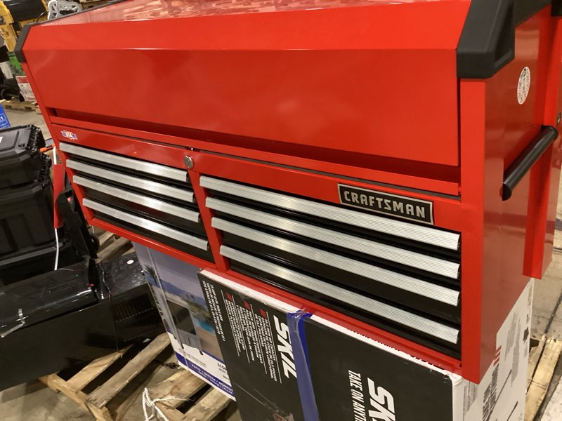 Condition photo showing Good Condition for craftsman 2000 series 51.72-in w x 24.7-in h x 16.32-in d 8 -drawer steel tool chest