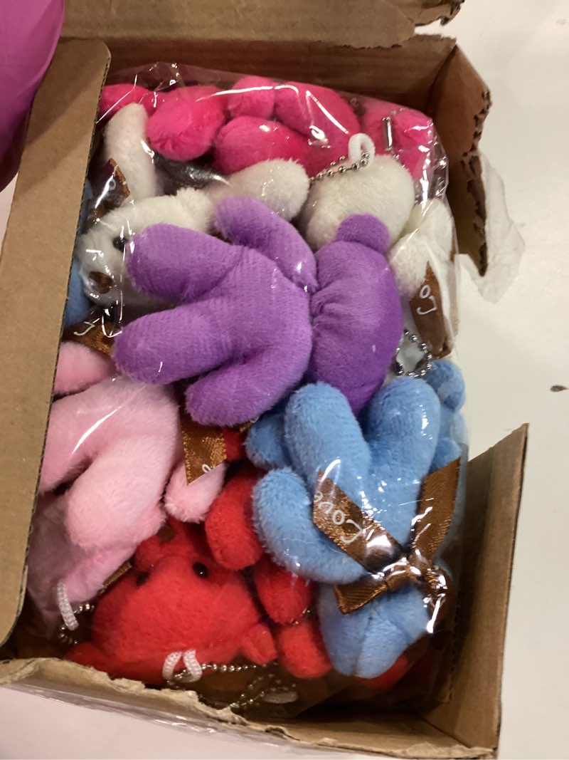 Condition photo showing Good Condition for 28 Pack Valentines Day Cards for Kids Classroom with Mini Bear Plush Toys Keychain Valentines Day Gifts for Kids School Valentines for Class Exchange Cards Valentines Party Favors Prizes Girls Boys Style 1