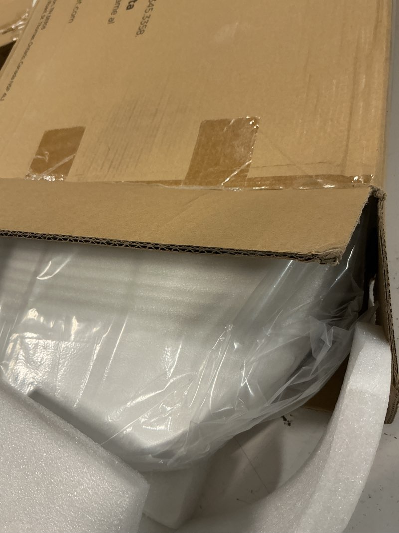 Condition photo showing Good Condition for Delta 833004 Elongated Soft Close Bidet Seat with Manual Control Self-Cleaning Wand - White Transitional