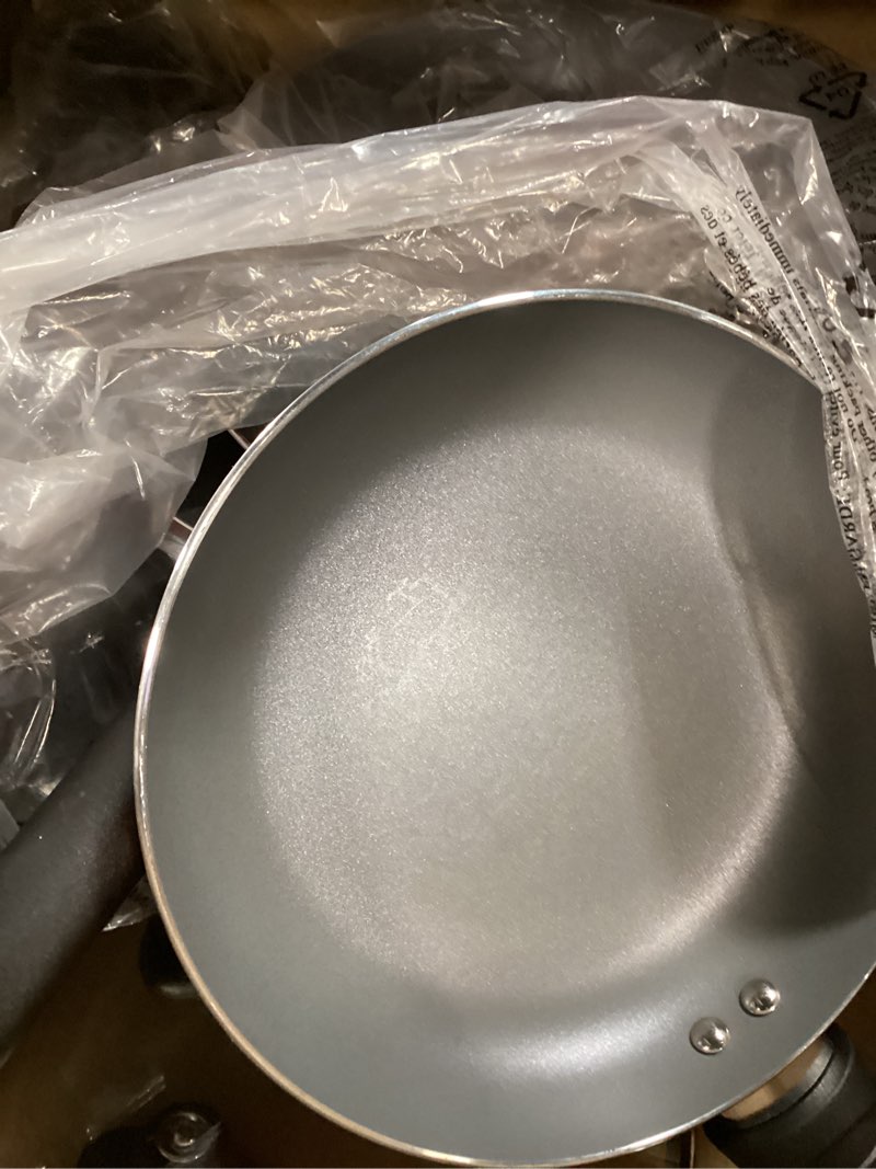 Condition photo showing Good Condition for bella cookware set, 12 piece pots and pans with utensils, nonstick pfoa free scratch resistant cooking surface compatible with all stoves, nylon and aluminum, red 12 piece red