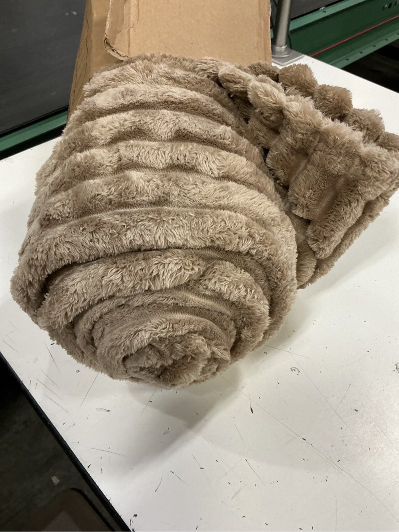 Condition photo showing Good Condition for bedsure gentlesoft light brown fleece blanket for couch - cozy soft blankets for women, cute small throws for girls, 90x90 inches light brown queen