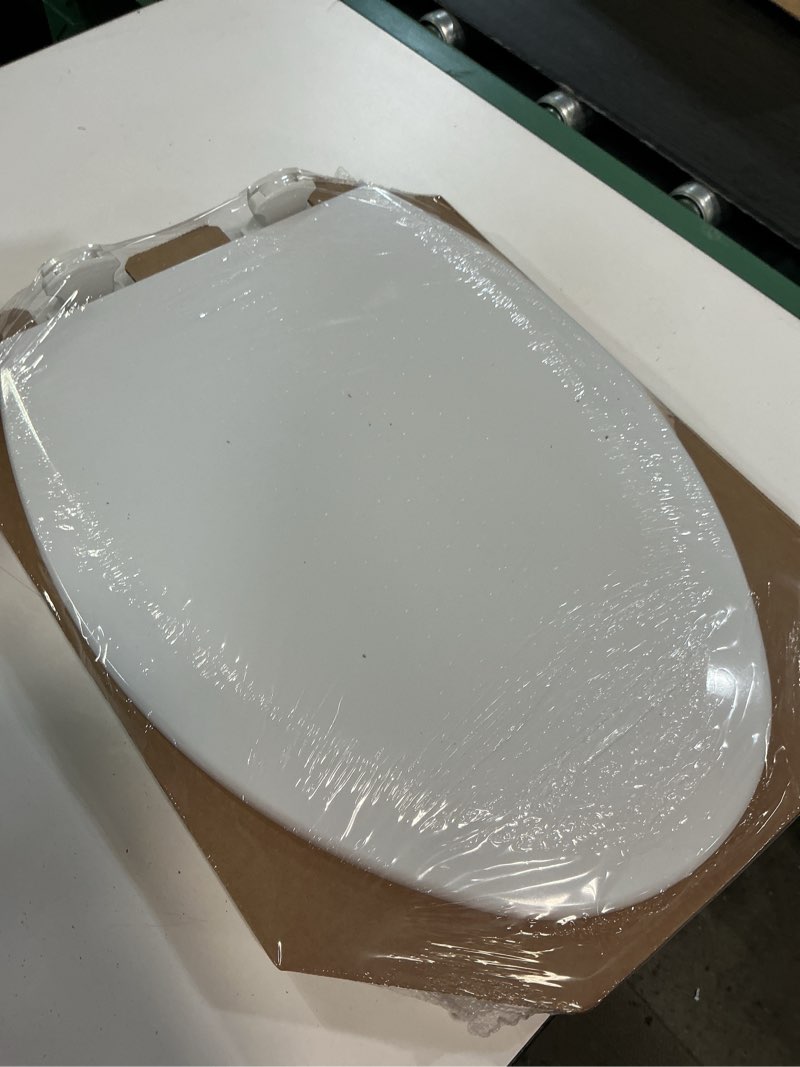 Condition photo showing New/Like New for bemis 1500ec 390 lift-off wood elongated toilet seat, cotton white (pack of 1) elongated basic