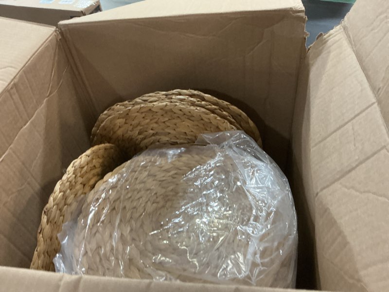 Condition photo showing Good Condition for tanlade 30 pcs 13.8 inches round placemats hand woven round woven placemats braided water hyacinth table mats for dinner charger plates rustic boho kitchen dining table decoration