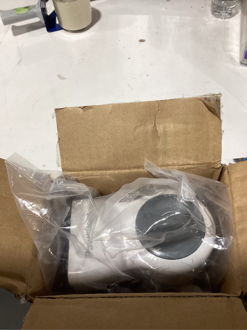 Condition photo showing New/Like New for Pawtners Retractable Baby Gates Extra Wide, 41" Tall Extends up to 71" Wide, Dog Gate Indoor with for Stairs, Pet Gate with Support Rods for Doorways Hallways Indoor & Outdoor-White White 41" Tall x 71" Wide