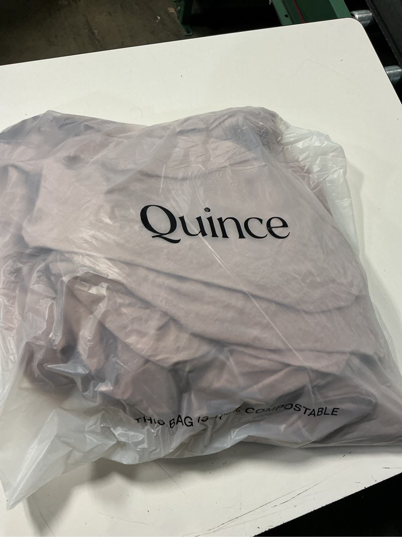 Condition photo showing Good Condition for european linen sheet set, queen, dusty mauve