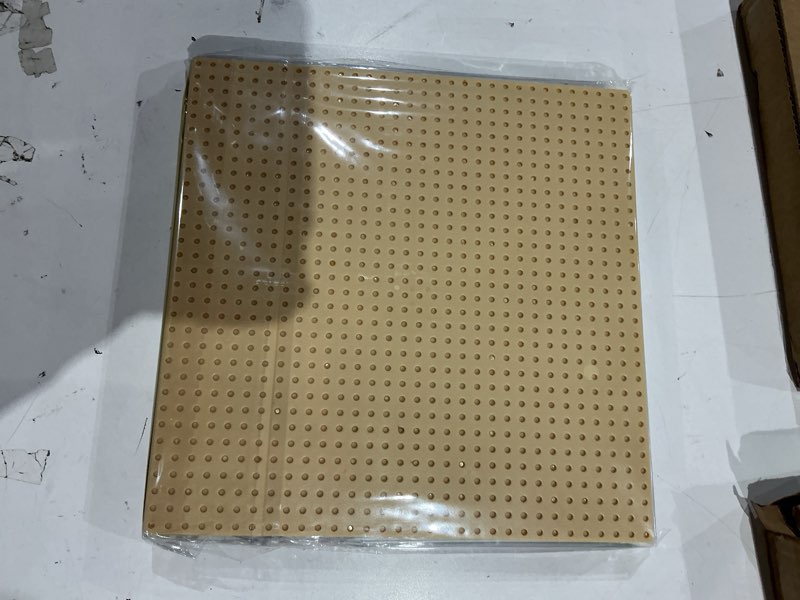 Condition photo showing New/Like New for pokiiulk baseplates 10x10 (25cm),