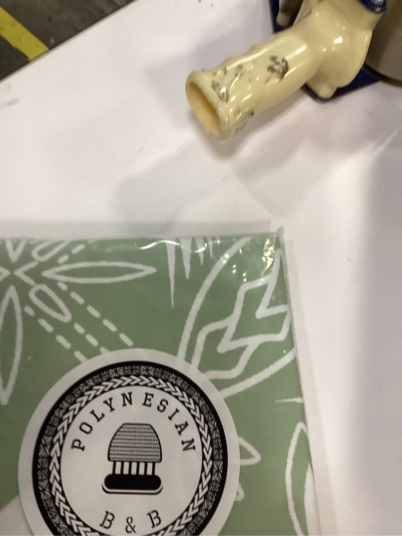 https://lotting-media.assets.bidfta.com/lotting_0b9700ce-44cd-48b2-aefd-f56f8f323a03