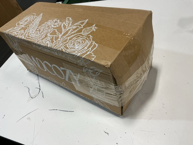 Condition photo showing New/Like New for wdcozy olive green queen size quilt set, geometric box lightweight bedspread, soft farmhouse rustic coverlet, spring summer thin comforter, country bedding, 90x90 inches olive green queen (90"x90")