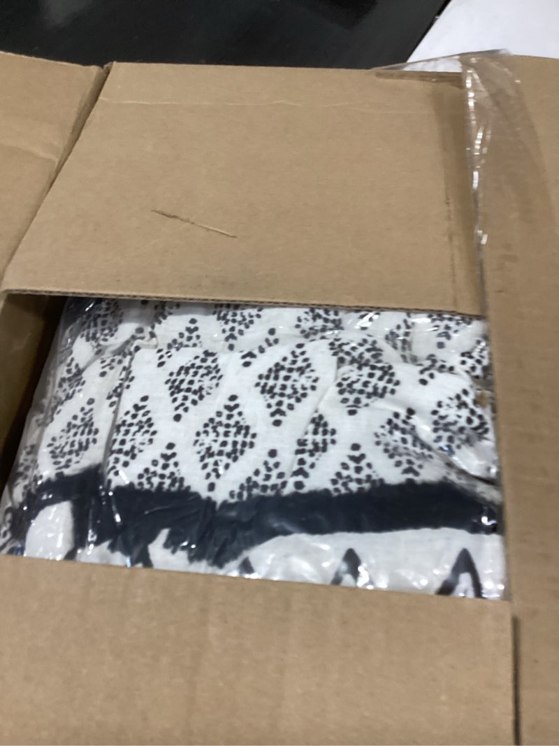 Condition photo showing Good Condition for ink+ivy marta flax linen/cotton comforter set, modern boho design with trim accent, modern casual, breathable all season bedding with matching shams, king/cal king(104"x92"), natural 3 piece k/cal k comforter