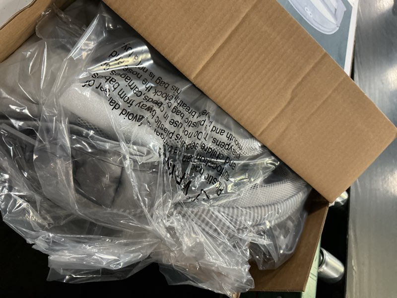 Condition photo showing Good Condition for safety 1?? sleepy traveler infant bassinet, dreamscape