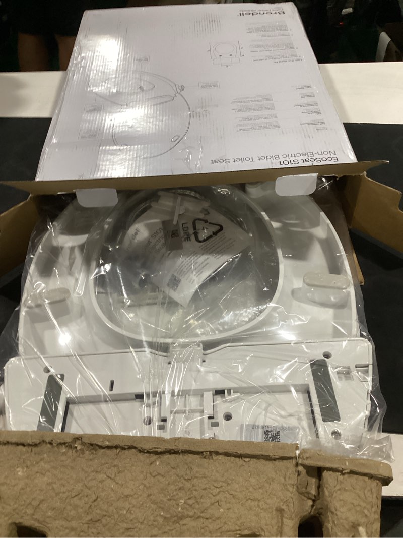 Condition photo showing Good Condition for brondell bidet toilet seat non-electric swash seat, fits round toilets, white – dual nozzle system, ambient water temperature – bidet with easy installation s101 round