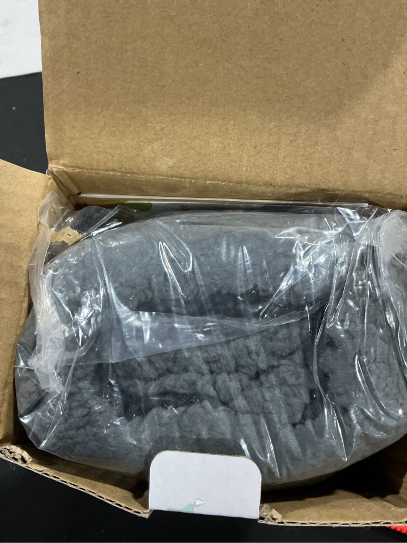 Condition photo showing As Is for Self Warming Cat Bed Self Heating Cat Dog Mat 29.1 x 18.9 inch Extra Warm Thermal Pet Pad for Indoor Outdoor Pets with Removable Cover Non-Slip Bottom Washable Non Electric 29.1"L x 18.9"W x 1.0"Th Dark Grey